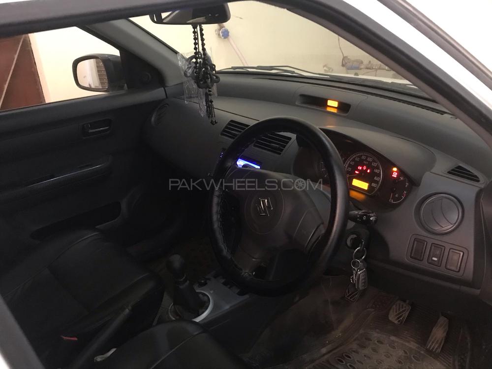 Suzuki Swift 2012 for Sale in Multan Suzuki Swift 2012 for Sale in Multan Image-8