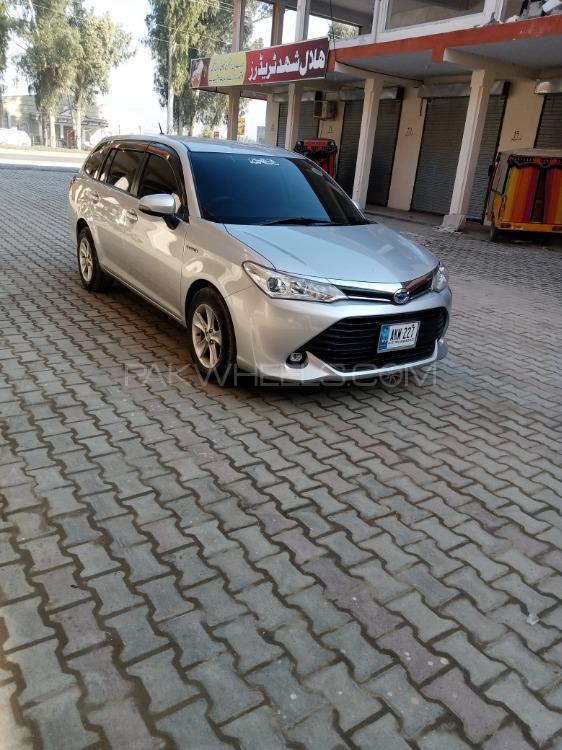 Toyota Corolla Fielder 2015 for Sale in Islamabad Image-1