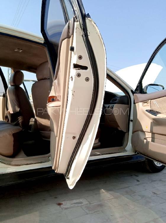 ٹویوٹا کرولا 2006 for Sale in ڈیرہ اسماعیل خان ٹویوٹا کرولا 2006 for Sale in ڈیرہ اسماعیل خان Image-9