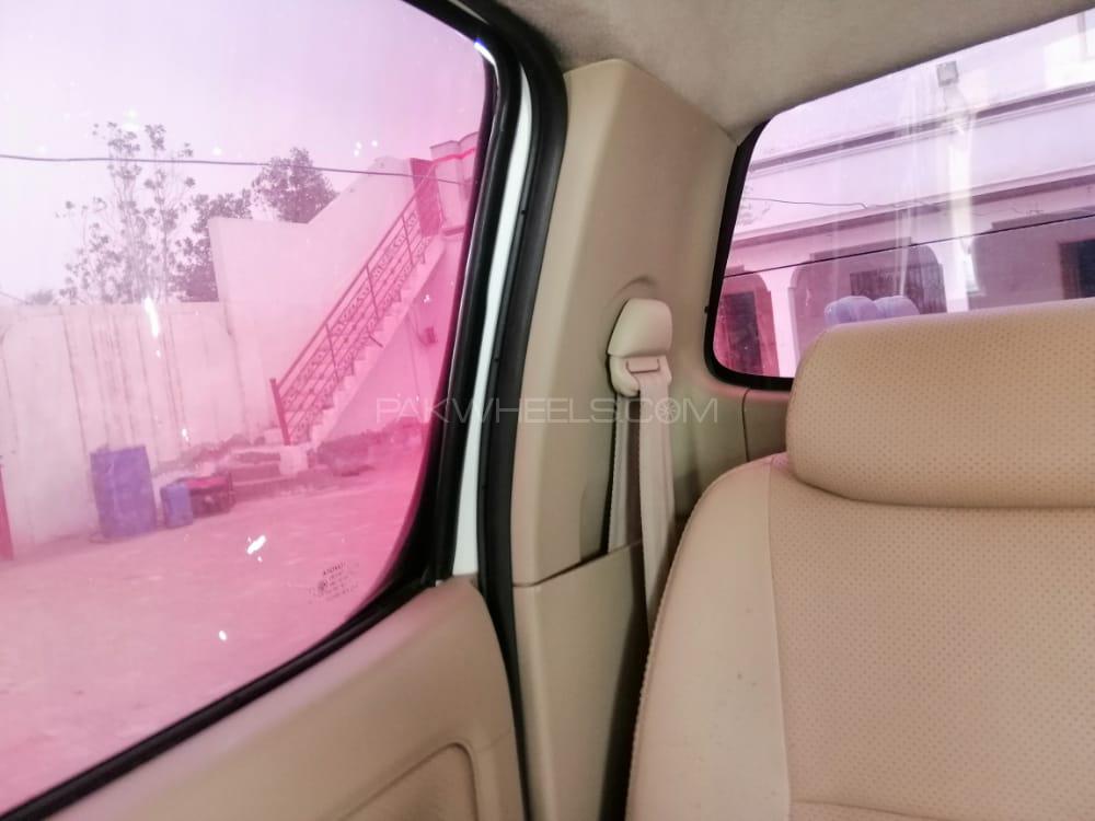 Toyota Hilux 2007 for Sale in Bahawalpur Toyota Hilux 2007 for Sale in Bahawalpur Image-9
