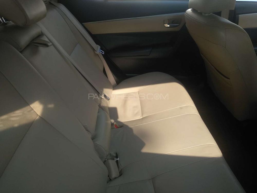 Toyota Corolla 2014 for Sale in Karachi Toyota Corolla 2014 for Sale in Karachi Image-11