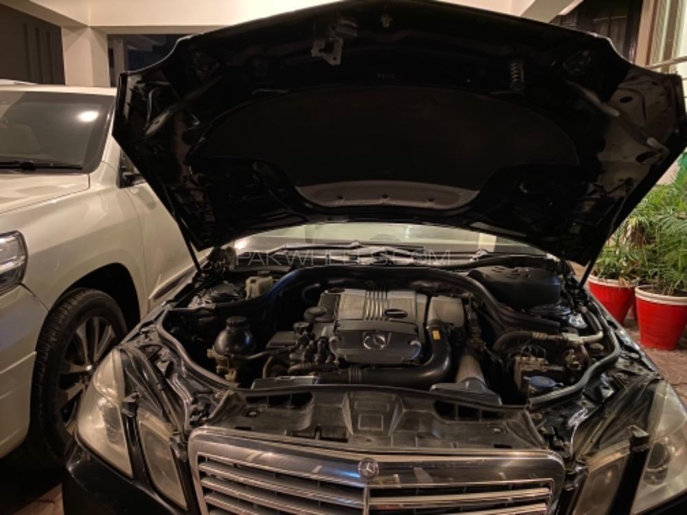 Mercedes Benz E Class 2011 for Sale in Peshawar Mercedes Benz E Class 2011 for Sale in Peshawar Image-2
