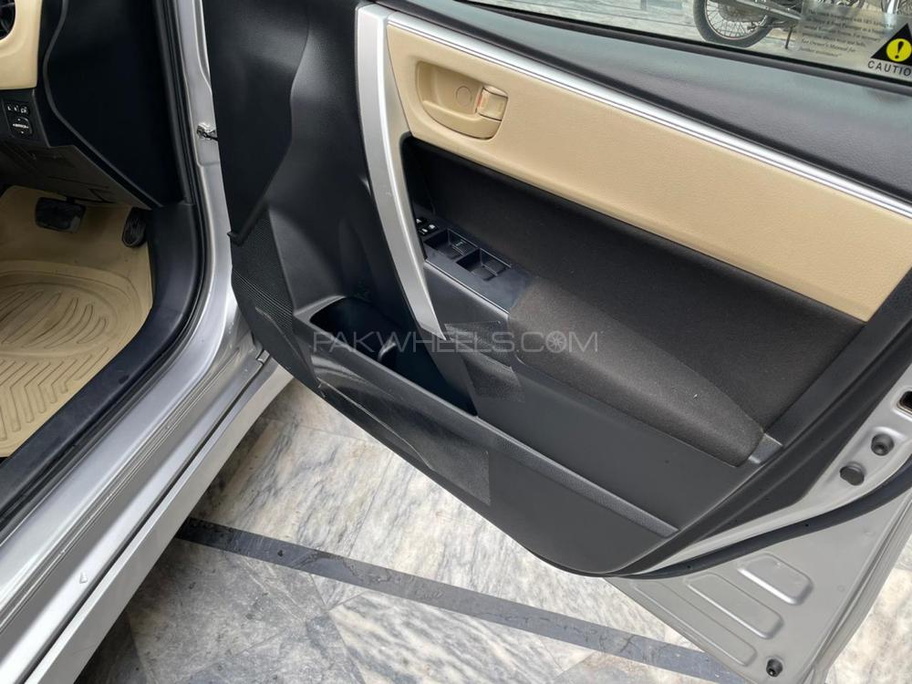 Toyota Corolla 2018 for Sale in Gujranwala Toyota Corolla 2018 for Sale in Gujranwala Image-6