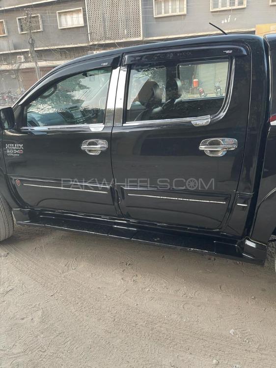 Toyota Hilux 2014 for Sale in Karachi Toyota Hilux 2014 for Sale in Karachi Image-6