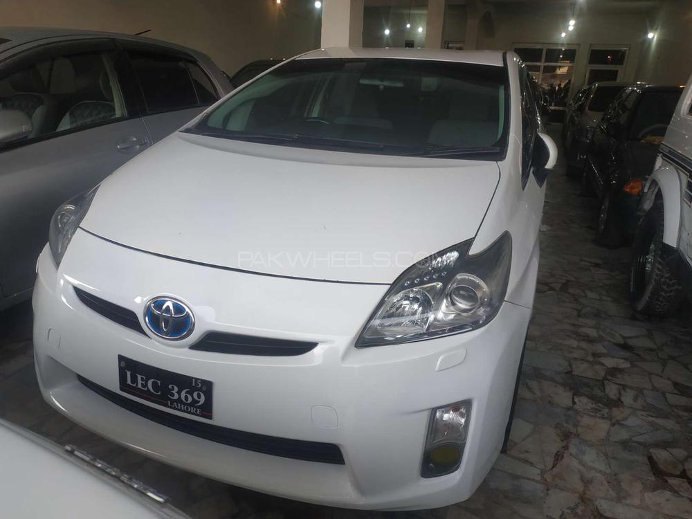 Toyota Prius 2010 for Sale in Peshawar Image-1