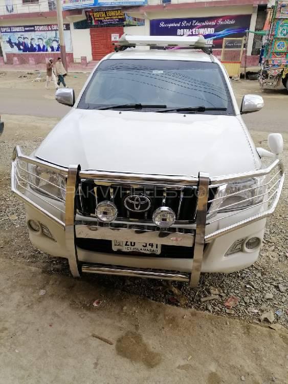 Toyota Hilux 2013 for Sale in Haripur Toyota Hilux 2013 for Sale in Haripur Image-10