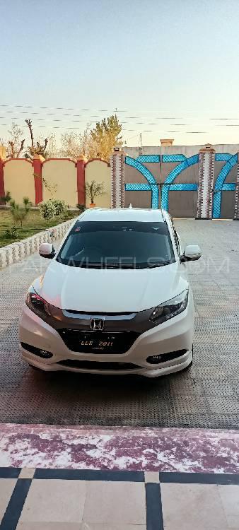 Honda Vezel 2014 for Sale in Mardan Honda Vezel 2014 for Sale in Mardan Image-2