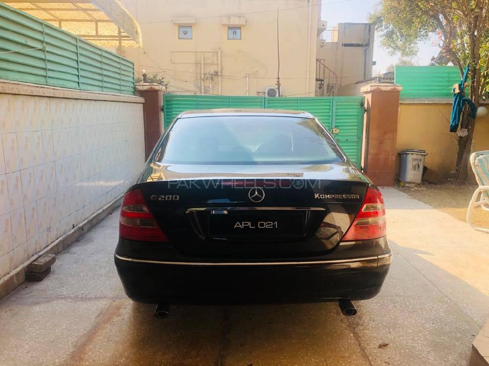 Mercedes Benz E Class 2004 for Sale in Peshawar Mercedes Benz E Class 2004 for Sale in Peshawar Image-6