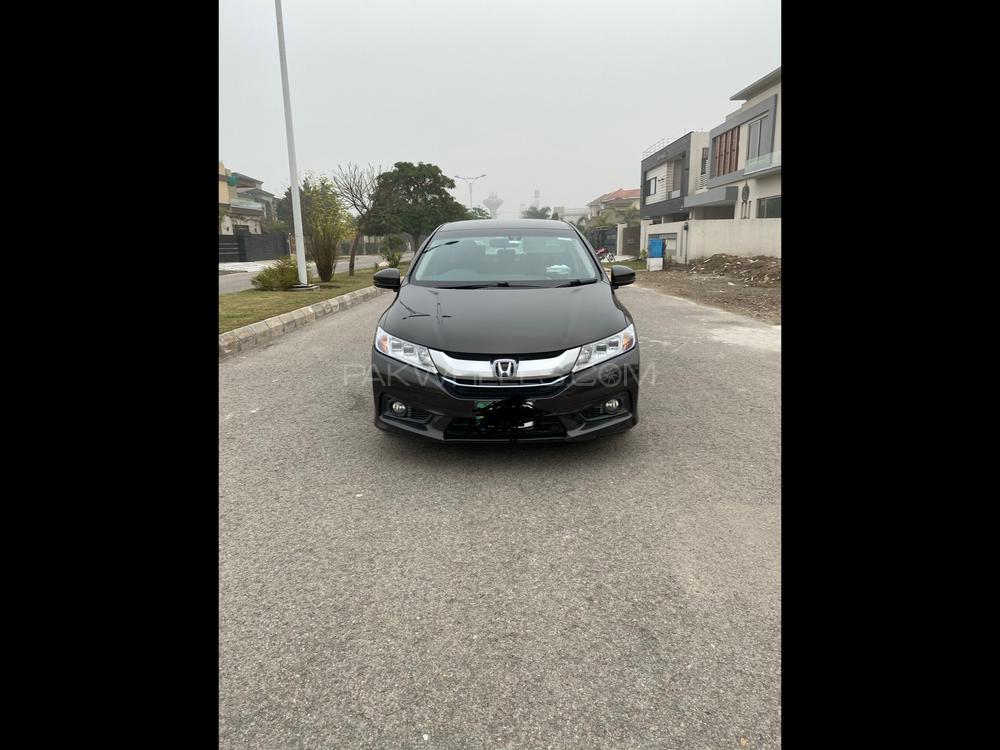 Honda Grace Hybrid 2014 for Sale in Lahore Image-1