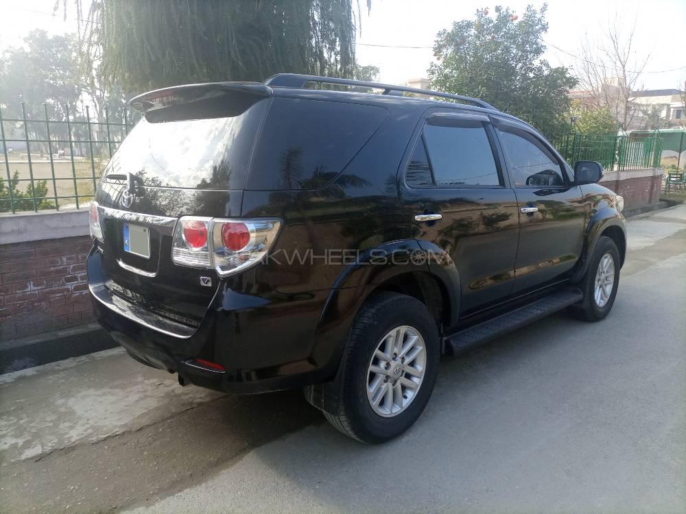 Toyota Fortuner 2014 for Sale in Mardan Toyota Fortuner 2014 for Sale in Mardan Image-4