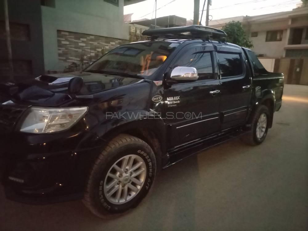 Toyota Hilux 2012 for Sale in Karachi Image-1
