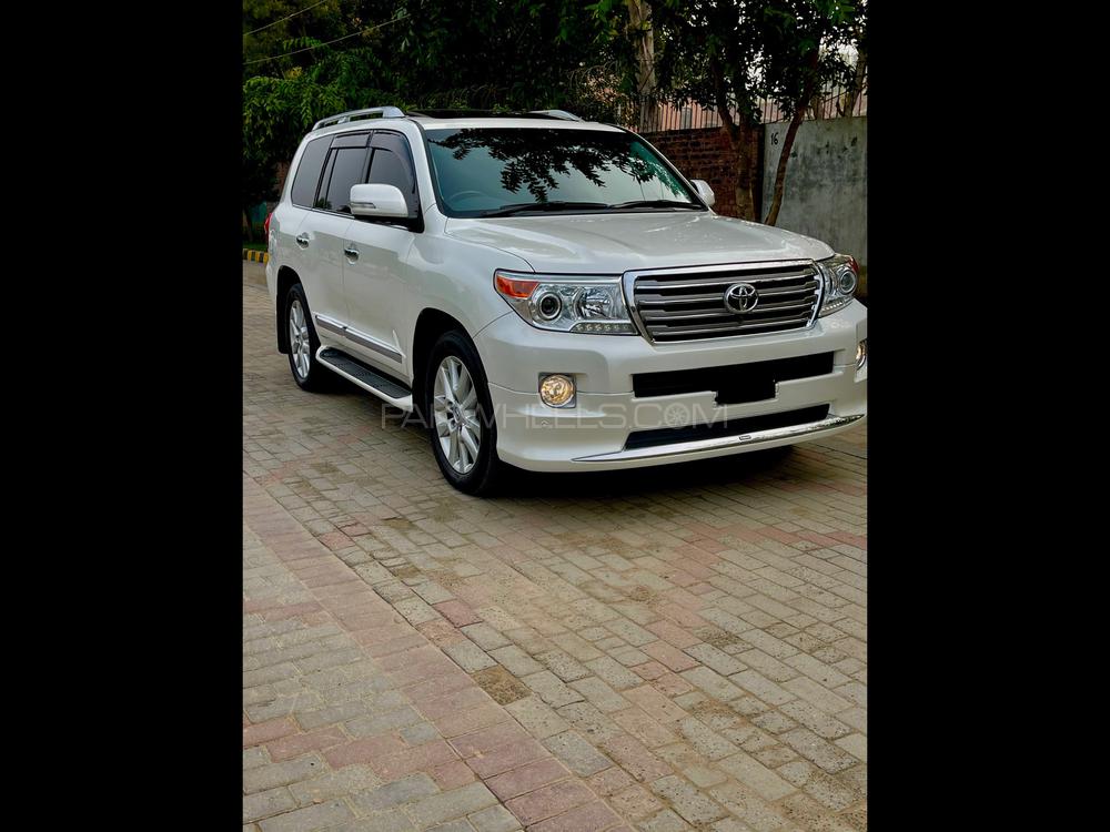 Toyota Land Cruiser 2013 for Sale in Lahore Toyota Land Cruiser 2013 for Sale in Lahore Image-4