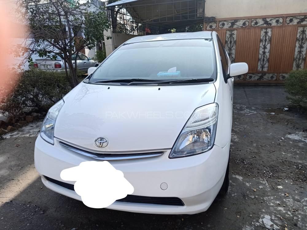 Toyota Prius 2008 for Sale in Islamabad Image-1