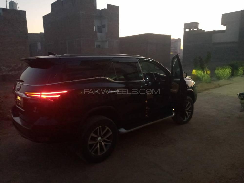 ٹویوٹا فورچیونر 2018 for Sale in ڈیرہ غازی خان ٹویوٹا فورچیونر 2018 for Sale in ڈیرہ غازی خان Image-8