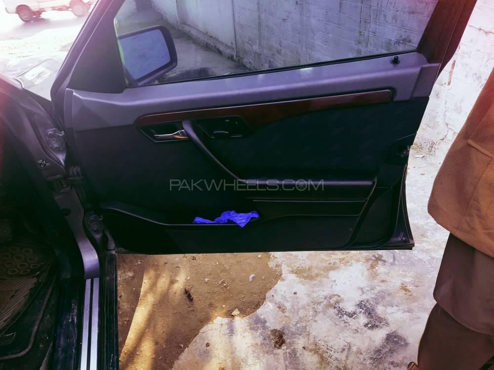 مرسڈیز بینز سی کلاس 1998 for Sale in پشاور مرسڈیز بینز سی کلاس 1998 for Sale in پشاور Image-7