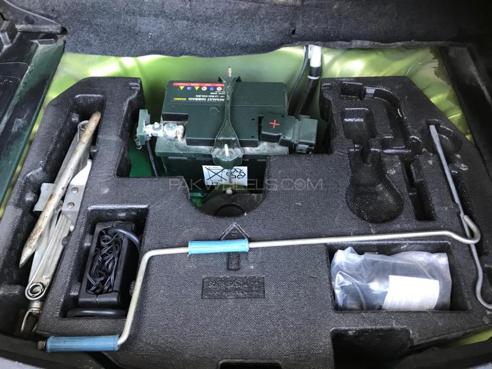 Nissan Note 2017 for Sale in Multan Nissan Note 2017 for Sale in Multan Image-11