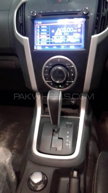 ازوزو ڈی-میکس 2020 for Sale in کراچی ازوزو ڈی-میکس 2020 for Sale in کراچی Image-6