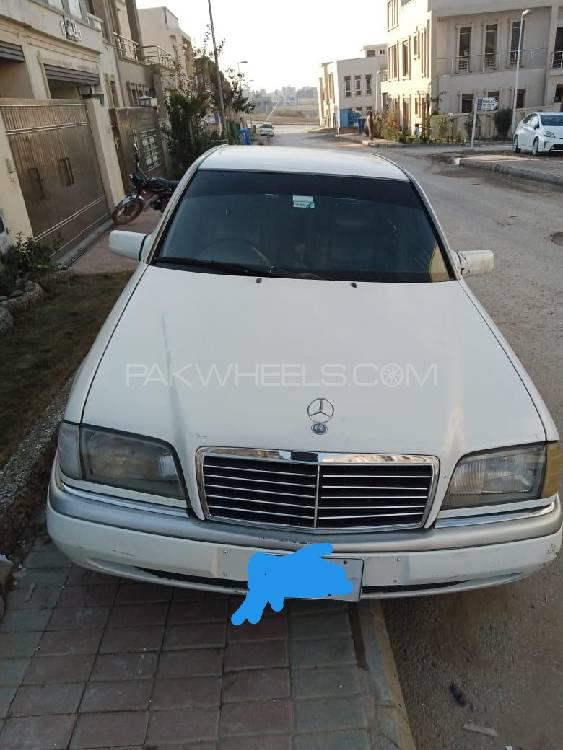 Mercedes Benz E Class Estate 1995 for Sale in Islamabad Image-1