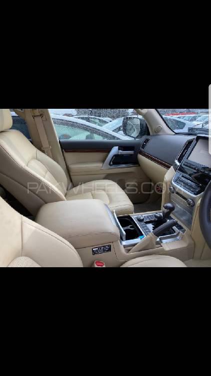 Toyota Land Cruiser 2017 for Sale in Islamabad Toyota Land Cruiser 2017 for Sale in Islamabad Image-6