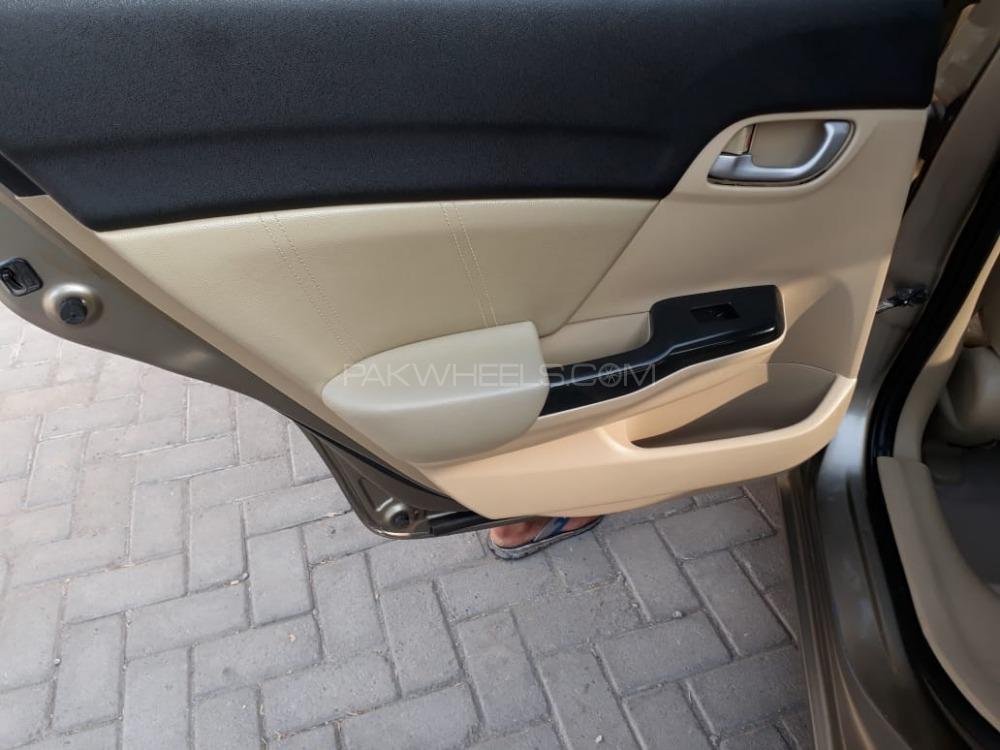Honda Civic 2013 for Sale in Peshawar Honda Civic 2013 for Sale in Peshawar Image-5