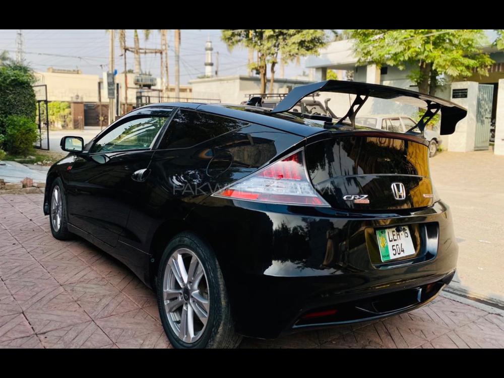 Honda CR-Z 2011 for Sale in Gujranwala Honda CR-Z 2011 for Sale in Gujranwala Image-3