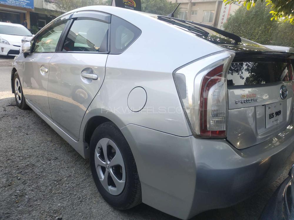 Toyota Prius 2012 for Sale in Islamabad Toyota Prius 2012 for Sale in Islamabad Image-3