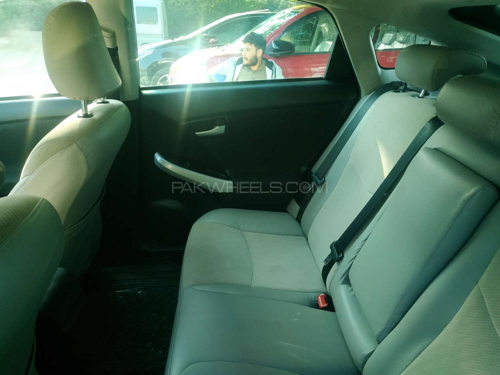 Toyota Prius 2012 for Sale in Islamabad Toyota Prius 2012 for Sale in Islamabad Image-10
