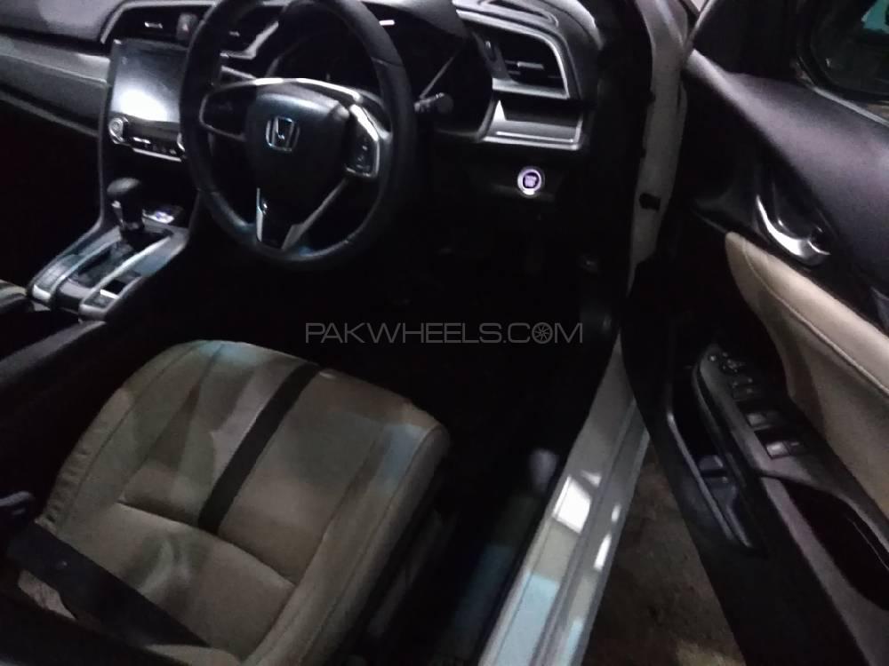 Honda Civic 2018 for Sale in Lahore Honda Civic 2018 for Sale in Lahore Image-12