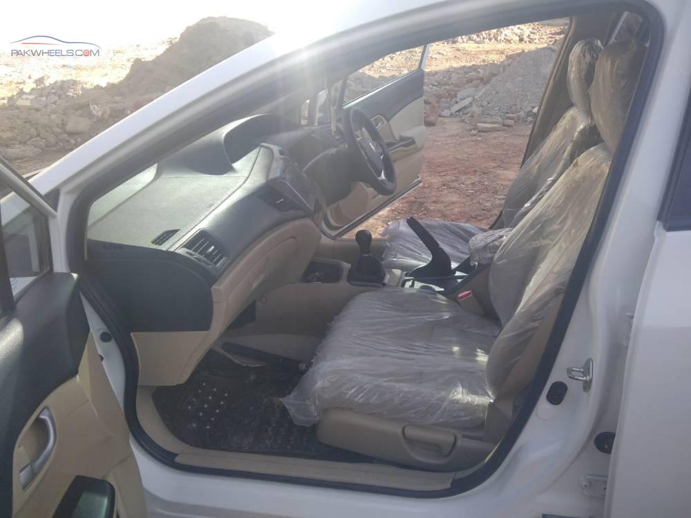 ہونڈا سوک 2016 for Sale in اسلام آباد ہونڈا سوک 2016 for Sale in اسلام آباد Image-19