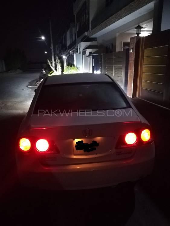 Honda Civic 2010 for Sale in Multan Honda Civic 2010 for Sale in Multan Image-3