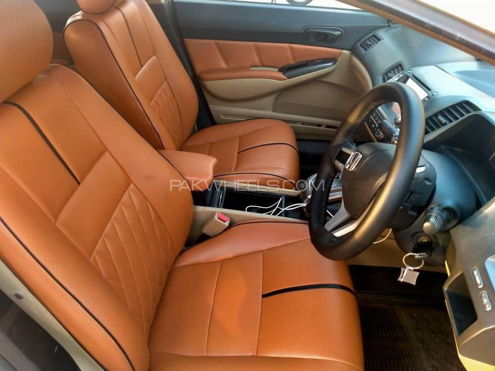 Honda Civic 2010 for Sale in Multan Honda Civic 2010 for Sale in Multan Image-2