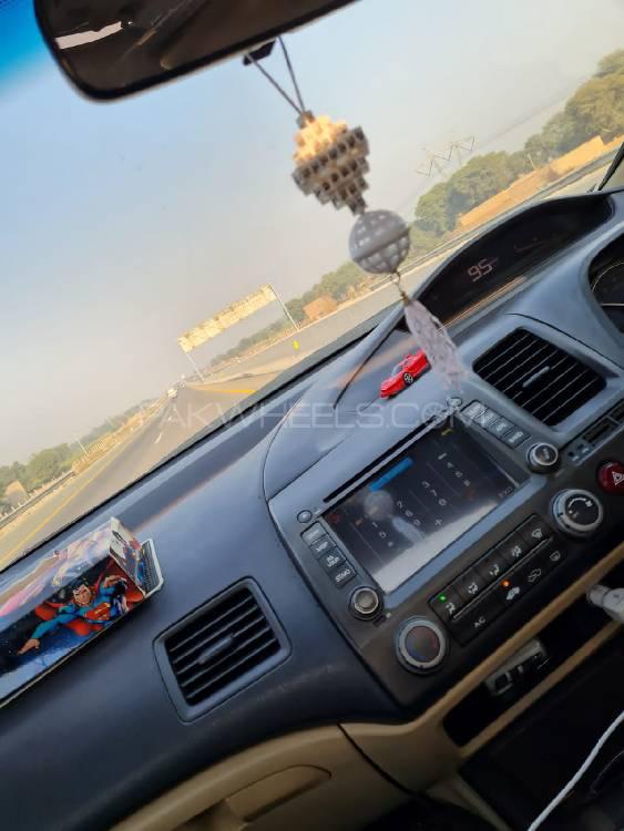 Honda Civic 2010 for Sale in Multan Honda Civic 2010 for Sale in Multan Image-11