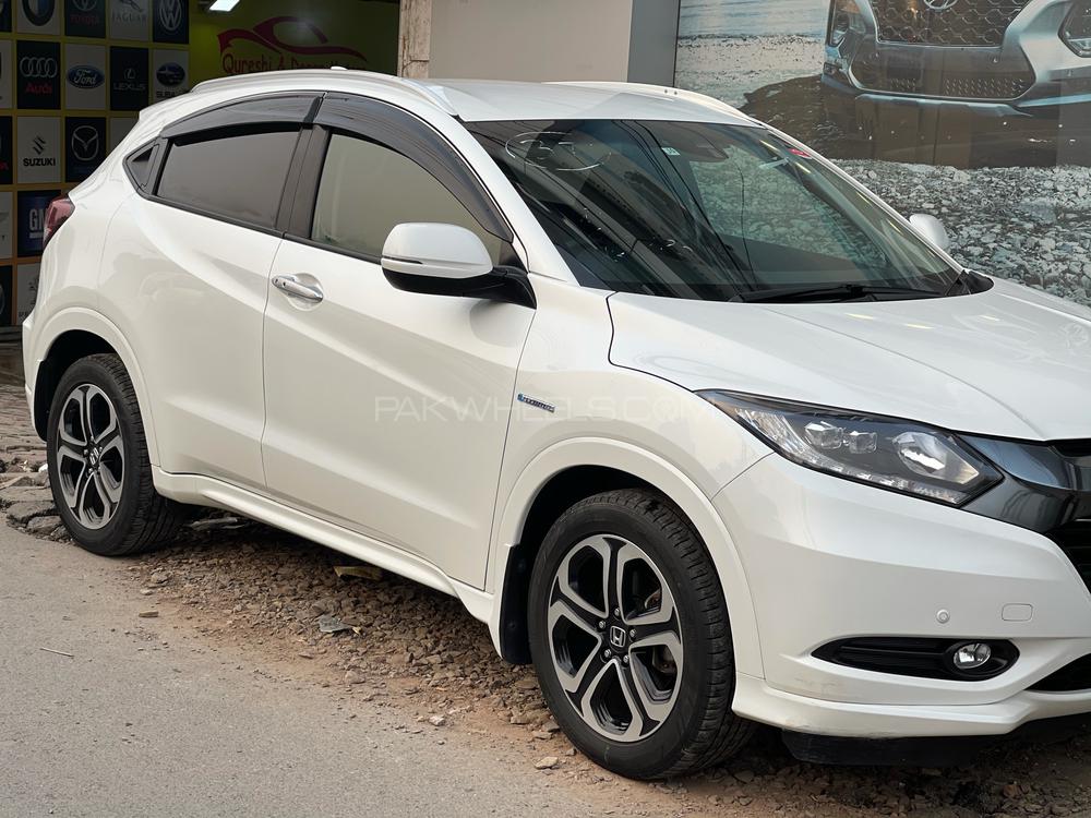 Honda Vezel 2015 for Sale in Lahore Honda Vezel 2015 for Sale in Lahore Image-4