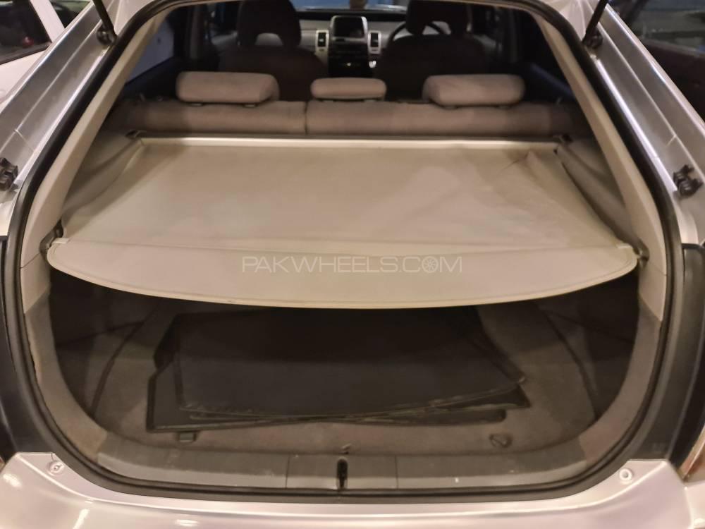 Toyota Prius 2010 for Sale in Rawalpindi Toyota Prius 2010 for Sale in Rawalpindi Image-11