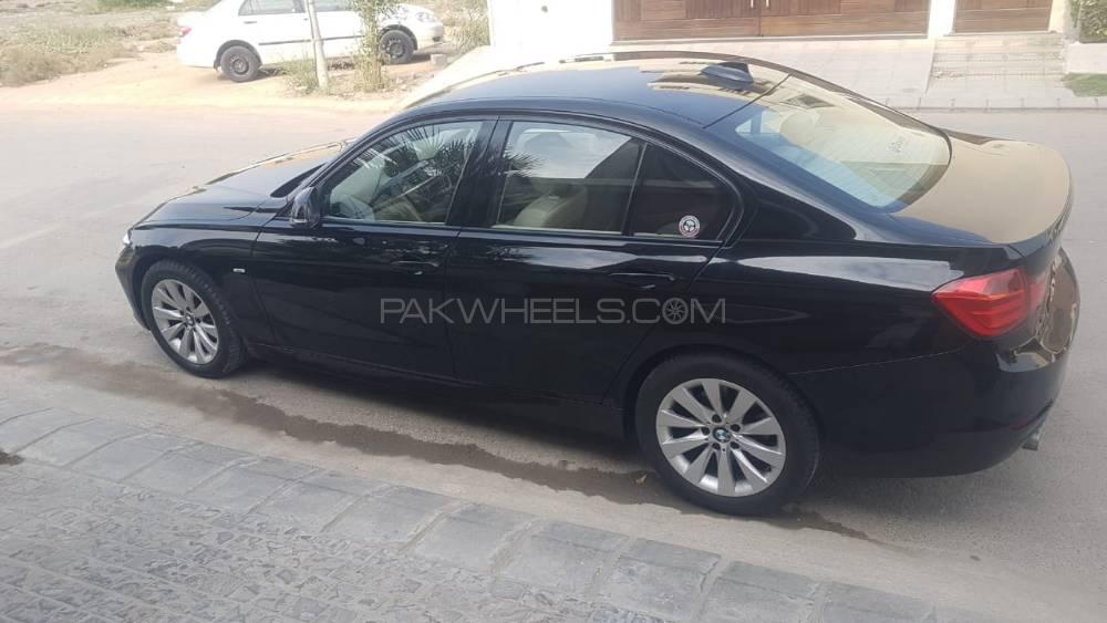 BMW 3 Series 2014 for Sale in Karachi BMW 3 Series 2014 for Sale in Karachi Image-9