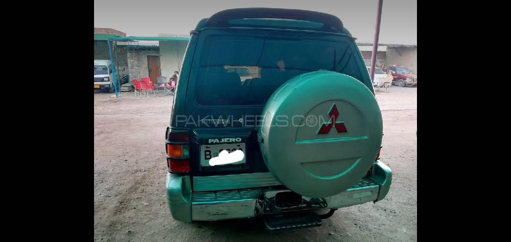 Mitsubishi Pajero 1993 for Sale in Peshawar Mitsubishi Pajero 1993 for Sale in Peshawar Image-8