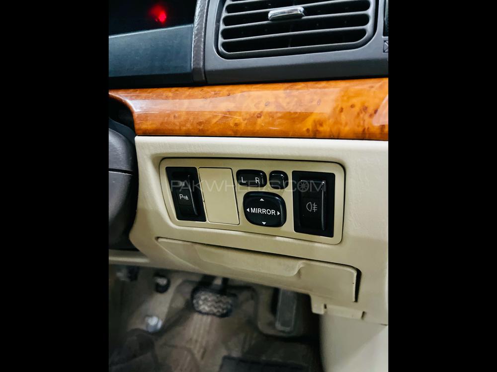 Toyota Premio 2005 for Sale in Peshawar Toyota Premio 2005 for Sale in Peshawar Image-7