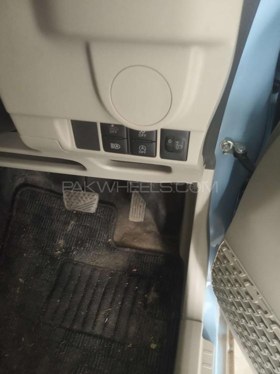 Daihatsu Move 2017 for Sale in Gujranwala Daihatsu Move 2017 for Sale in Gujranwala Image-9