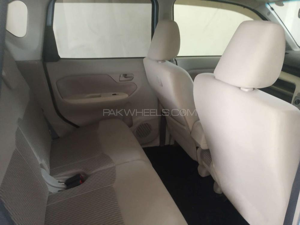 Daihatsu Move 2017 for Sale in Gujranwala Daihatsu Move 2017 for Sale in Gujranwala Image-12