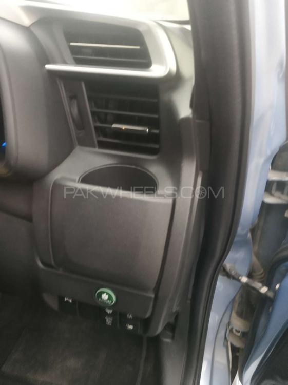 Honda Fit 2016 for Sale in Gujranwala Honda Fit 2016 for Sale in Gujranwala Image-10