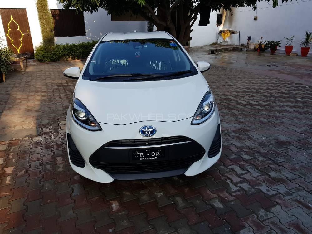 Toyota Prius 2017 for Sale in Malakand Agency Toyota Prius 2017 for Sale in Malakand Agency Image-3