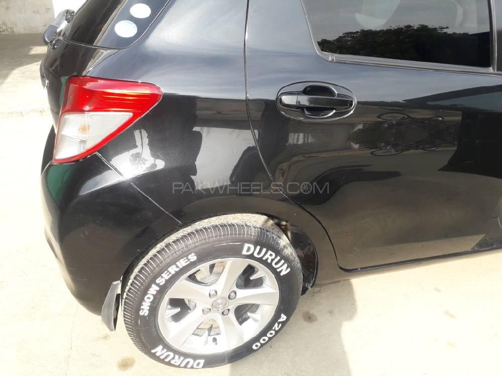 Toyota Vitz 2011 for Sale in Mardan Toyota Vitz 2011 for Sale in Mardan Image-3