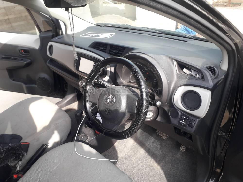 Toyota Vitz 2011 for Sale in Mardan Toyota Vitz 2011 for Sale in Mardan Image-7