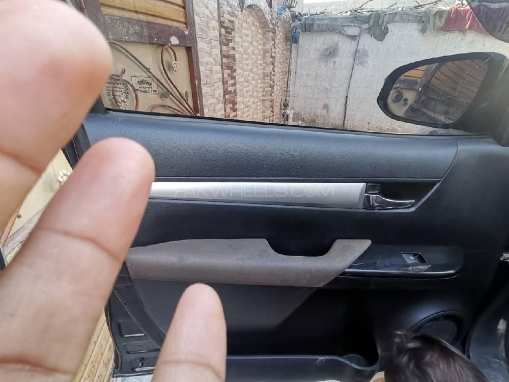 Toyota Hilux 2018 for Sale in Rawalpindi Toyota Hilux 2018 for Sale in Rawalpindi Image-5