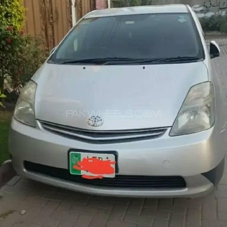 ٹویوٹا پریوس 2006 for Sale in سیالکوٹ ٹویوٹا پریوس 2006 for Sale in سیالکوٹ Image-4