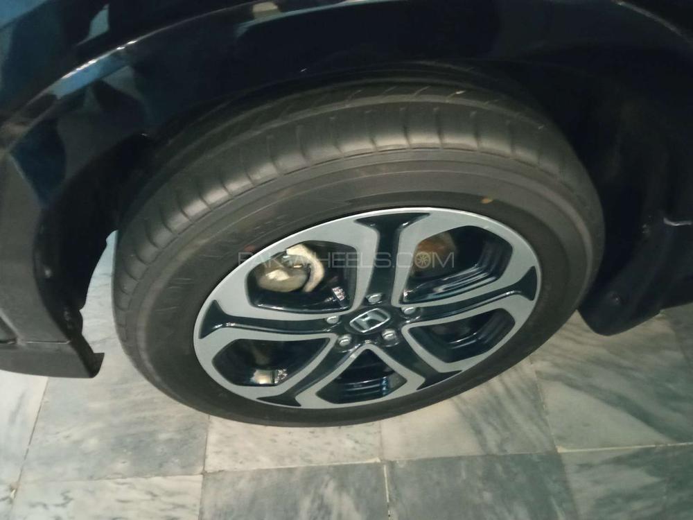 Honda Vezel 2019 for Sale in Rawalpindi Honda Vezel 2019 for Sale in Rawalpindi Image-4