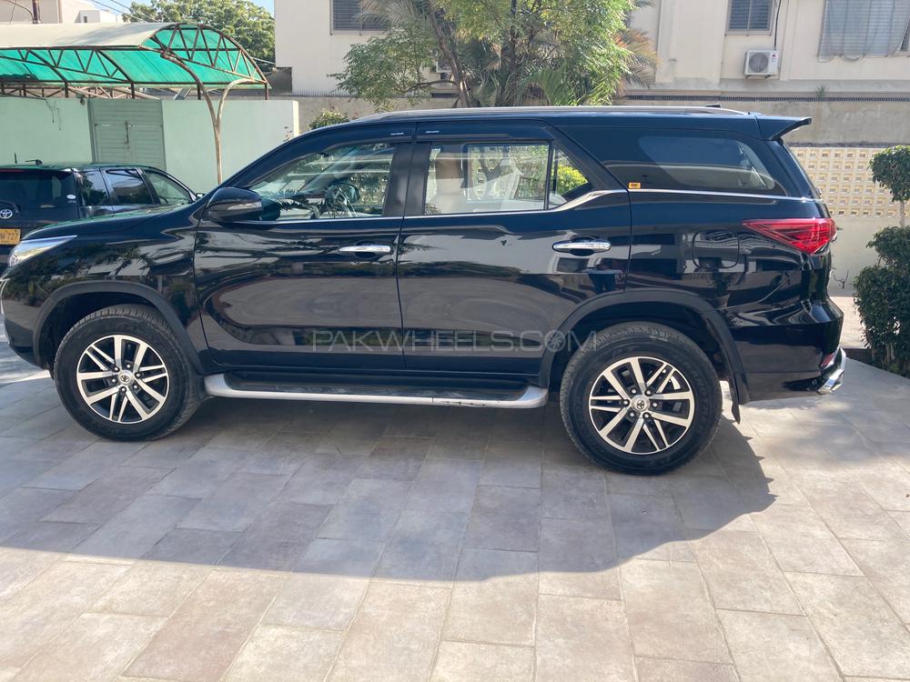 Toyota Fortuner 2018 for Sale in Karachi Toyota Fortuner 2018 for Sale in Karachi Image-4