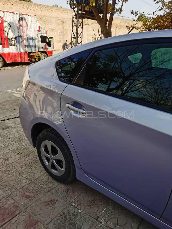 Toyota Prius 2013 for Sale in Peshawar Toyota Prius 2013 for Sale in Peshawar Image-3
