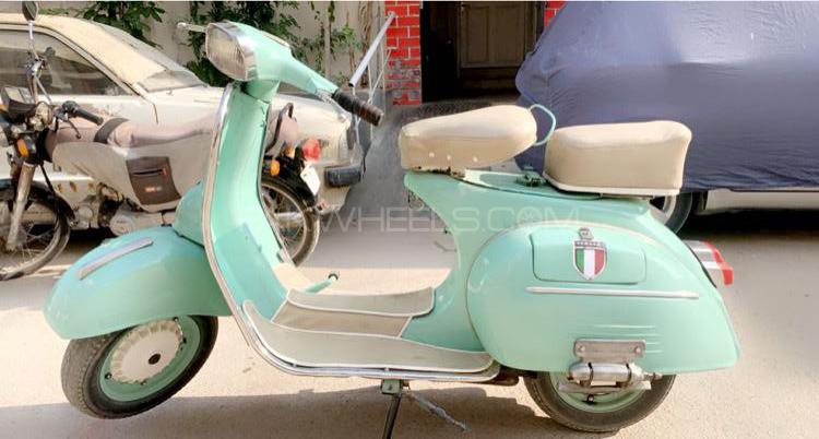 Nissan Wingroad - 1969  Nissan Wingroad - 1969  Image-4