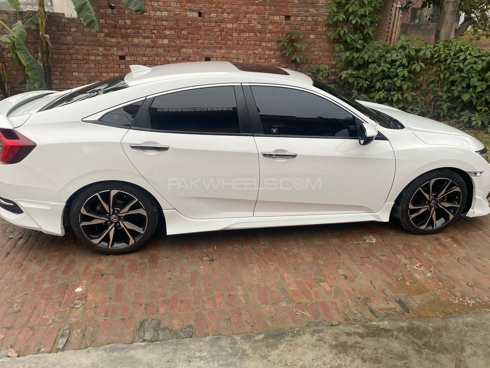 Honda Civic 2020 for Sale in Lahore Honda Civic 2020 for Sale in Lahore Image-8